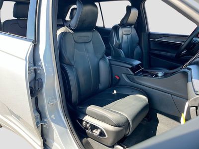 2025 Jeep Grand Cherokee - Photo 30
