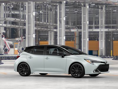 2026 Toyota Corolla Hatchback - Photo 13