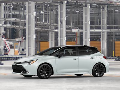 2026 Toyota Corolla Hatchback - Photo 3