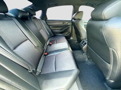 2019 Honda Accord Sedan — photo 28 view