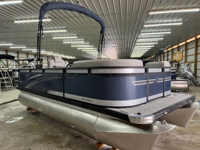 2022 QWEST 818 E XRE CRUISE LTZ - Photo 3