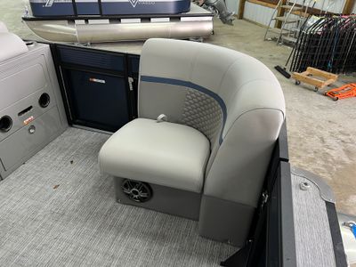 2022 QWEST 818 E XRE CRUISE LTZ - Photo 13