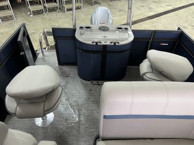 2022 QWEST 818 E XRE CRUISE LTZ - Photo 26