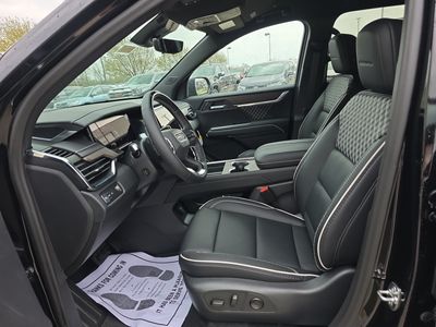 2026 GMC Acadia — photo 9 view