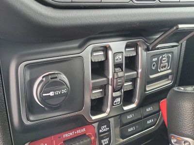 2026 Jeep Wrangler — photo 14 view