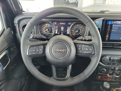 2026 Jeep Wrangler — photo 21 view