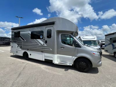 2027 Thor Motor Coach DELANO — photo 19 view