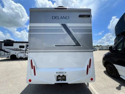 2027 Thor Motor Coach DELANO — photo 25 view
