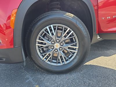 2025 Chevrolet Traverse - Photo 30