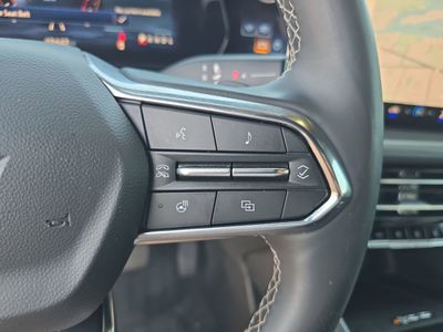 2025 Chevrolet Traverse - Photo 25