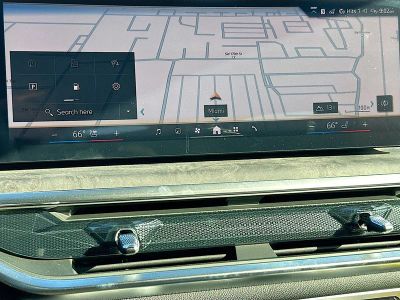 2026 BMW X7 — photo 10 view