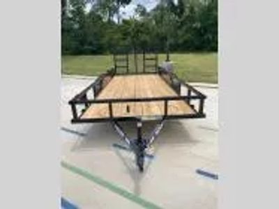 2025 Top Hat Trailers 16X77 LDX — front three-quarter view