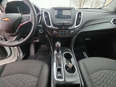 2019 Chevrolet Equinox — photo 13 view