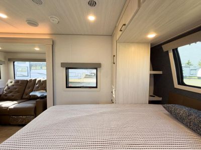 2026 Forest River RV Surveyor Legend - Photo 35