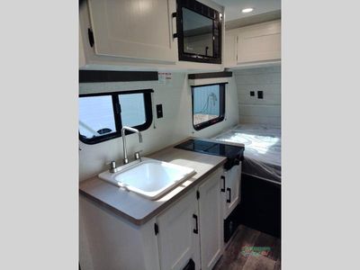 2026 Venture RV Sienna Lite — photo 20 view