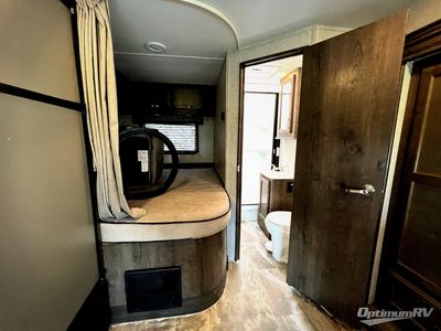 2023 Gulf Stream Conquest Class C - Photo 13