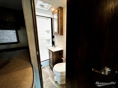 2023 Gulf Stream Conquest Class C - Photo 16