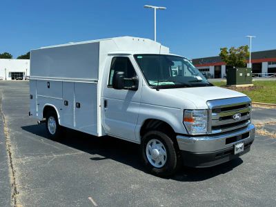 2026 Ford E-Series Cutaway — side profile view