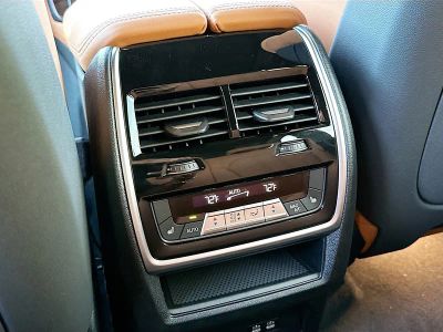 2026 BMW X5 — photo 20 view