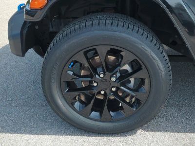 2022 Jeep Wrangler — photo 11 view