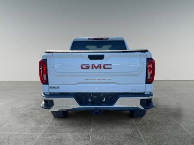 2023 GMC Sierra 1500 — detail view