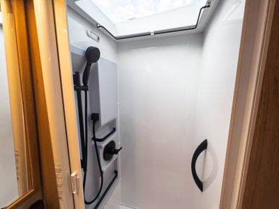 2026 Leisure Travel Vans UNITY - Photo 15
