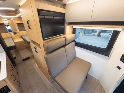 2026 Leisure Travel Vans UNITY - Photo 6