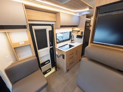 2026 Leisure Travel Vans UNITY - Photo 8