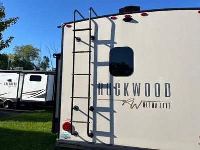 2022 Forest River RV Rockwood Ultra Lite - Photo 5