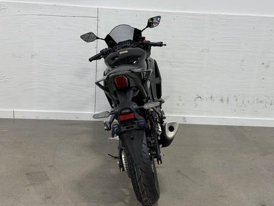2026 Yamaha YZF-R3 - Photo 10