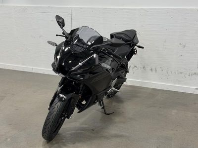 2026 Yamaha YZF-R3 - Photo 6