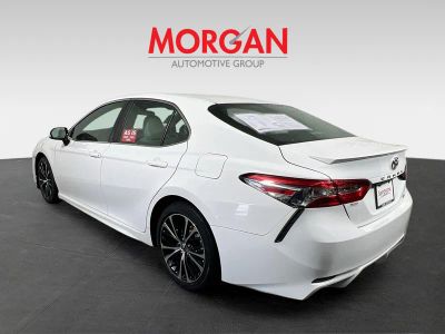 2018 Toyota Camry — detail view