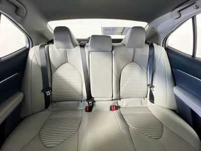 2018 Toyota Camry — photo 28 view