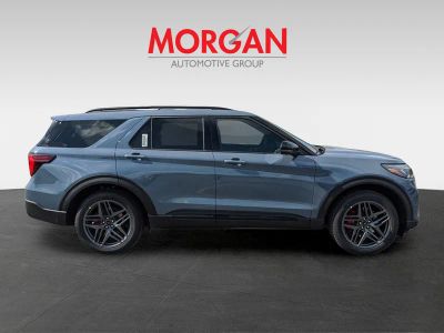 2026 Ford Explorer — photo 9 view