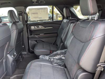 2026 Ford Explorer — photo 17 view