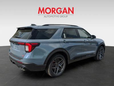 2026 Ford Explorer — photo 8 view