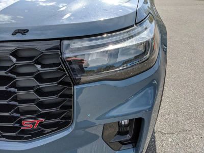 2026 Ford Explorer — photo 10 view