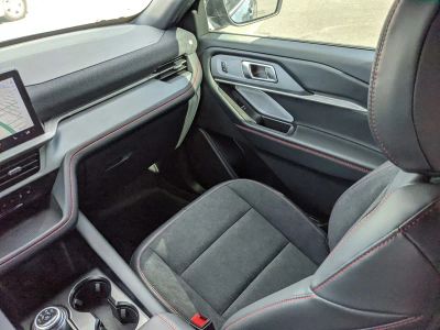 2026 Ford Explorer — photo 15 view