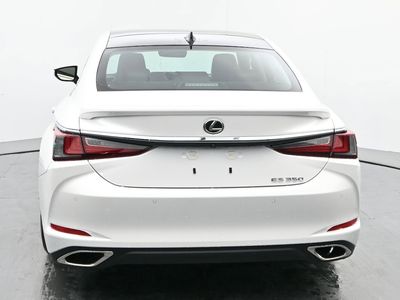 2025 Lexus ES - Photo 4