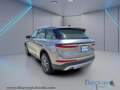 2021 Lincoln Corsair — side profile view