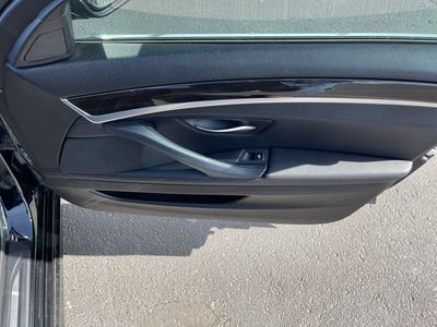 2016 BMW 5 Series — photo 21 view