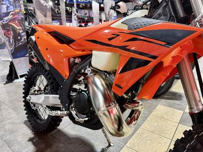 2025 KTM 150 XC-W - Photo 7