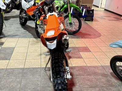 2025 KTM 150 XC-W - Photo 3