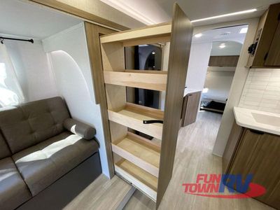 2025 Forest River RV Wildwood X-Lite - Photo 25