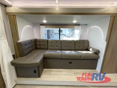 2025 Forest River RV Wildwood X-Lite - Photo 28