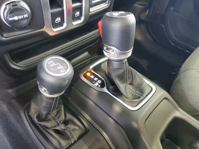 2026 Jeep Wrangler — photo 29 view