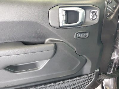 2026 Jeep Wrangler — photo 13 view