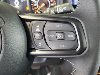 2026 Jeep Wrangler — photo 24 view