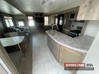 2020 Aurora 33RLTS — photo 7 view