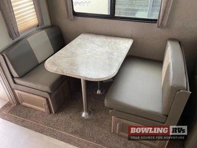 2020 Aurora 33RLTS — photo 9 view